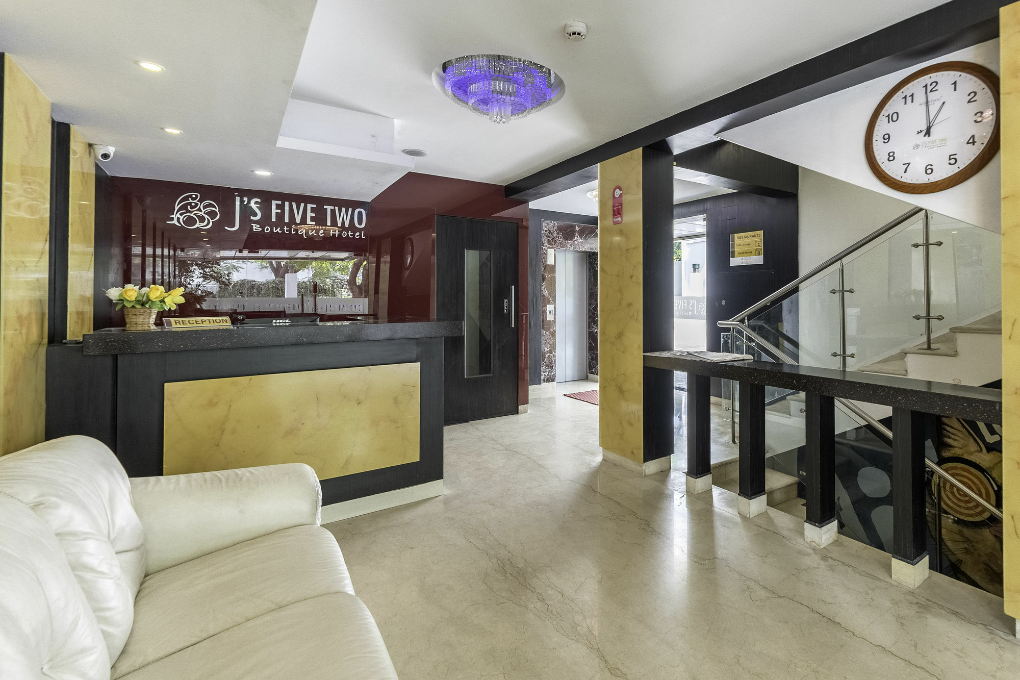 Treebo Trend J'S Five Two Boutique Hotel Chennai Bagian luar foto
