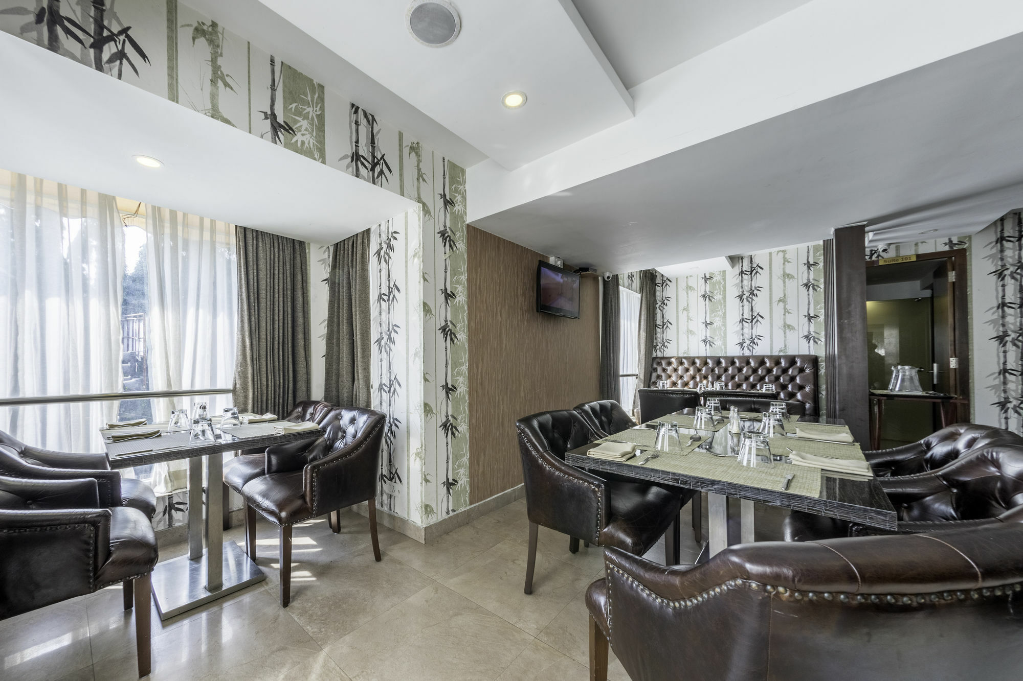 Treebo Trend J'S Five Two Boutique Hotel Chennai Bagian luar foto